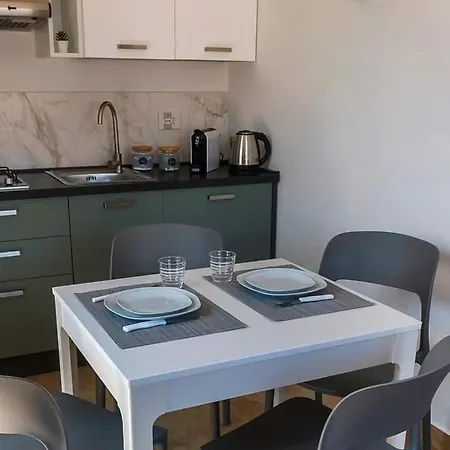 Le 3 Rose Appartement *